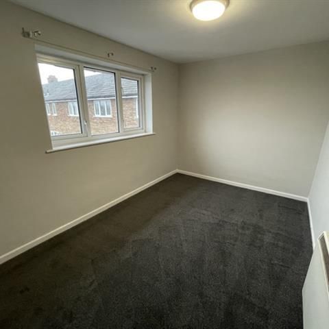 3 bedroom maisonette to rent - Photo 1