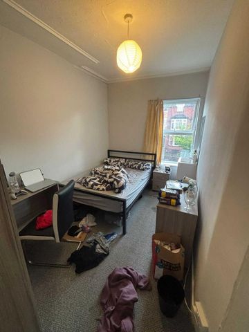 9 bedroom terraced house to rent - Photo 3