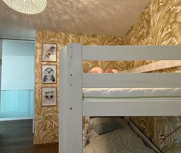 APPARTEMENT DE 5 PIÈCES À UITIKON WALDEGG (ZH), MEUBLÉ, TEMPORAIRE - Foto 2