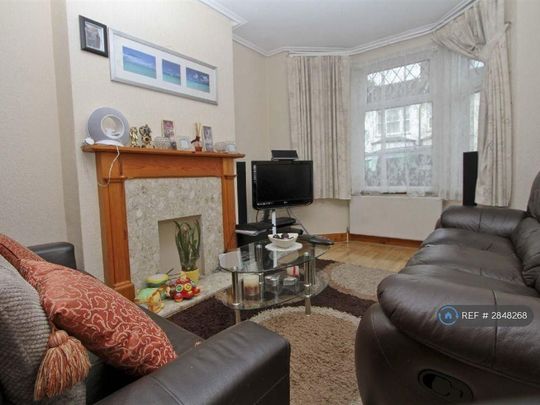 2 bedroom terraced house to rent - Photo 1