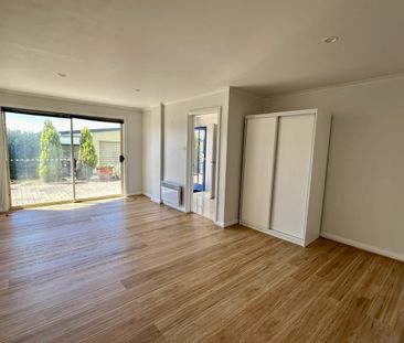 Sunny and Spacious with Panoramic River Derwent Views - Photo 3