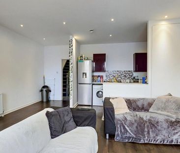 4 bedroom flat to rent - Photo 4