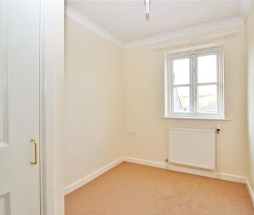 3 bedroom end of terrace house to rent - Photo 5