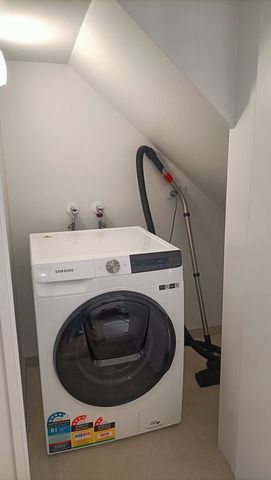 Modern, warm & Prime location - Photo 5