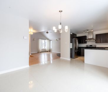 Maison à étages à louer - La Prairie (La Clairière) Maison à étages... - Photo 5