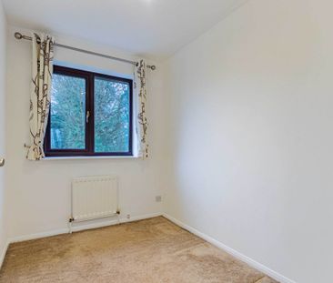 3 bed Semi Detached House for rent - Photo 5