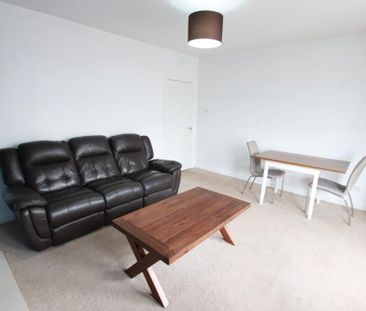 2 Bed Flat, Scotstoun, G14 - Photo 1