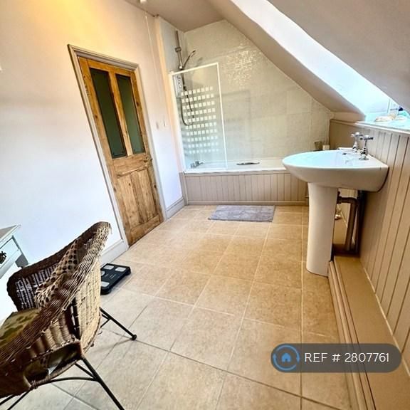 1 bedroom penthouse to rent - Photo 1