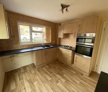 3 bedroom terraced house to rent - Photo 6