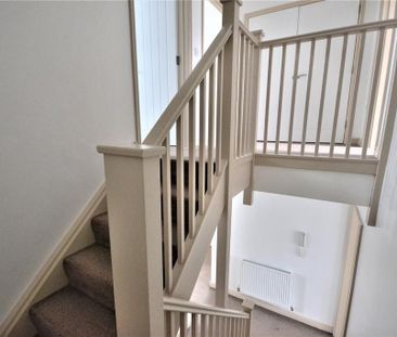 2 bedroom maisonette to rent - Photo 6