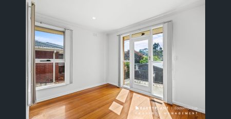 Well-Presented Family Home in a Prime Location! - Photo 2