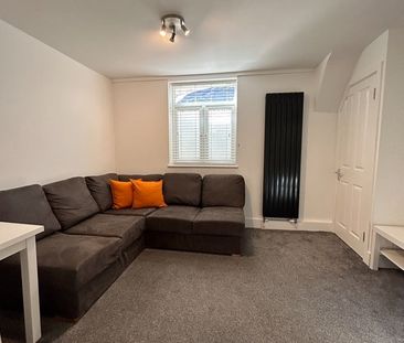 5 Bed Terraced House, Park Crescent Road, BN2 - Photo 1