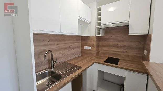 Location Appartement 2 pièces 39m² FONTAINEBLEAU 77300 - Photo 1