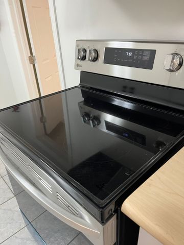 For Lease - 98 Frontenac Avenue Unit# 2, Toronto, Ontario - Photo 2