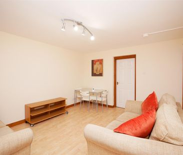 14 Ardenlee Crescent, Ravenhill Road, - Photo 4