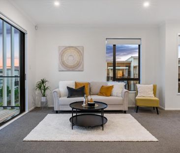 Sunny Corner Home - Photo 3