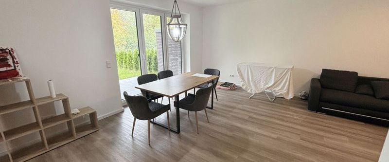 Neuwertige 3-Zimmer-Erdgeschosswohnung in Rheine-Eschendorf zur Miete mit Stellplatz im Freien - Photo 1
