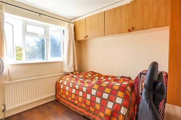 4 bedroom semi-detached house to rent - Photo 1