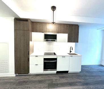 For Lease - 8888 Yonge Street Unit# 327, Richmond Hill, Ontario - Photo 3