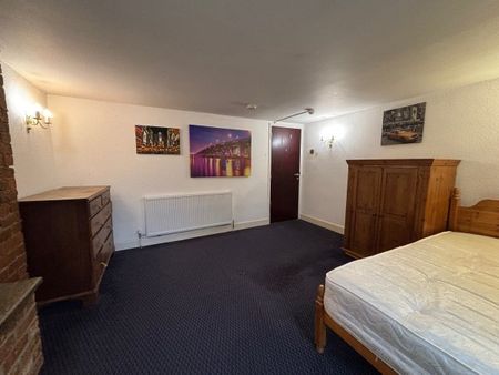 Hollingwood Hall, Chesterfield, S43 - Photo 5