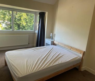 3 bedroom semi-detached house to rent - Photo 5