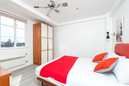 ROLAND GARDENS, SW7, London - Photo 3