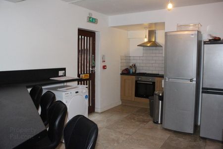 Room 4, 85 Wellington Park, Lisburn Road, BT96DN, Belfast - Photo 5