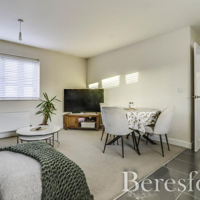 2 bedroom maisonette to rent - Photo 1