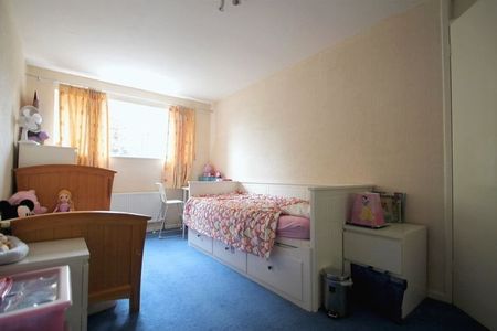 3 Bed Terraced House, Hawkins Close, HA1 - Photo 3