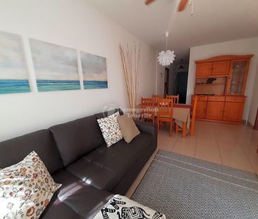 **Se alquila en Costa del Silencio apartamento de 2 dormitorios. - Photo 1