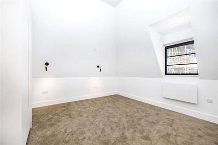 3 bedroom flat to rent - Photo 3