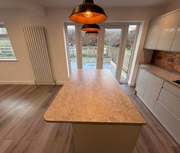 3 bedroom semi-detached house to rent - Photo 3