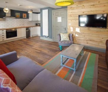 1 bedroom in a flat share to rent - Photo 3