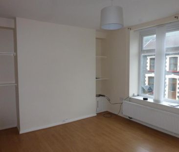 3 bedroom property to rent - Photo 2