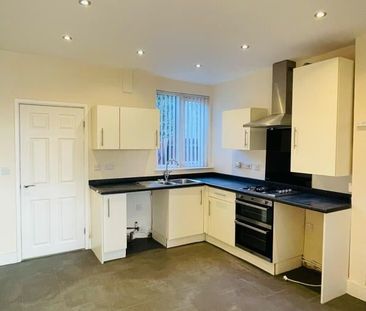 2 Bed Terraced House, Nursery Lane, NG6 - Photo 5