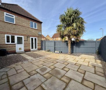 3 bedroom semi-detached house to rent - Photo 2