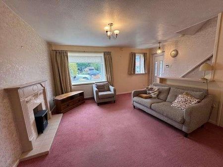 Longfield Avenue, Heald Green, SK8 - Photo 2