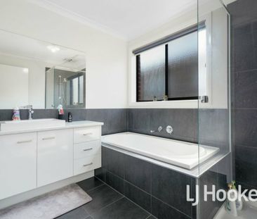 FAMILY HOME IN GRANDVUE ESTATE - Photo 6