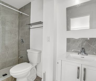 For Lease - 2820 Danforth Avenue Unit# 302, Toronto, Ontario - Photo 4