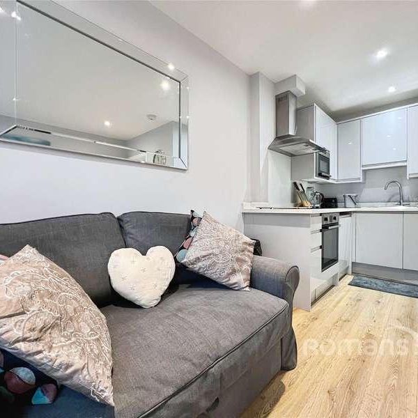 Trident House, Victoria Road, Farnborough, GU14 - Photo 1