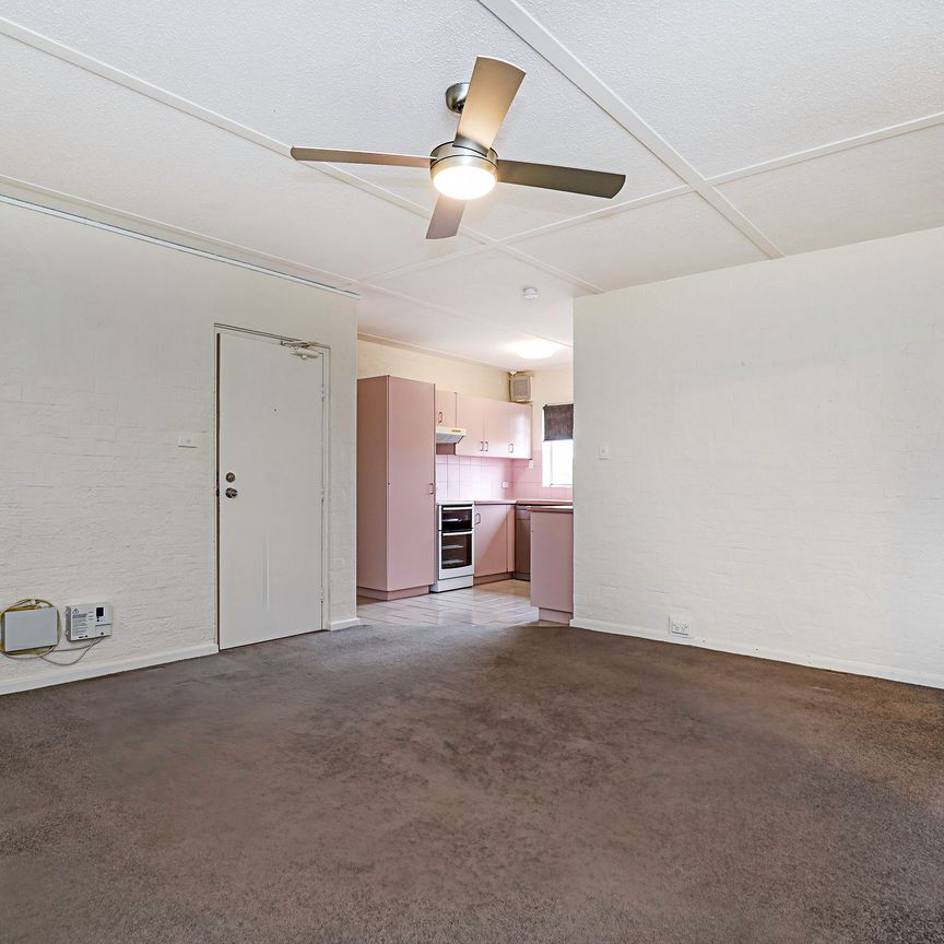 Queanbeyan Convenience - Photo 1