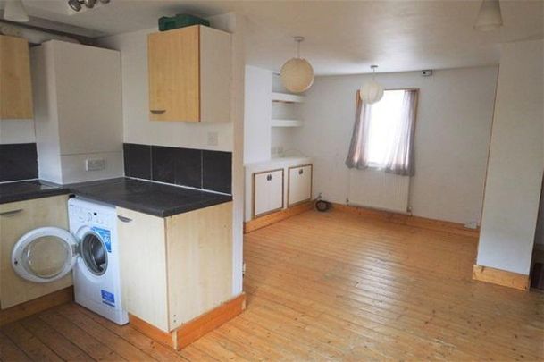 2 bedroom house to rent - Photo 1