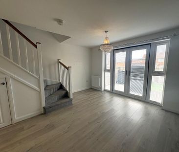 2 bedroom semi-detached house to rent - Photo 2