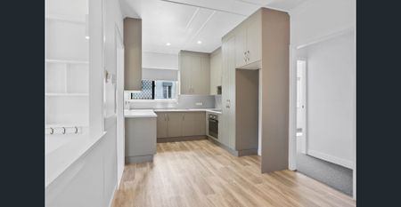 Spacious 3-Bedroom Home in Berserker - Photo 4