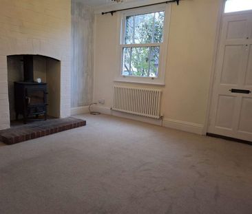 2 bedroom terraced house to rent - Photo 2