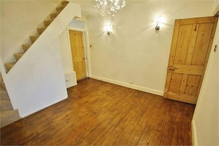 2 bedroom end of terrace house to rent - Photo 5