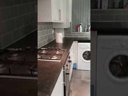 Room in a Shared House, Kelso Road, L6 - Photo 4