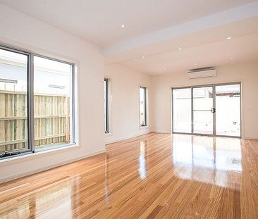 2/16 Andrews Street - Photo 4