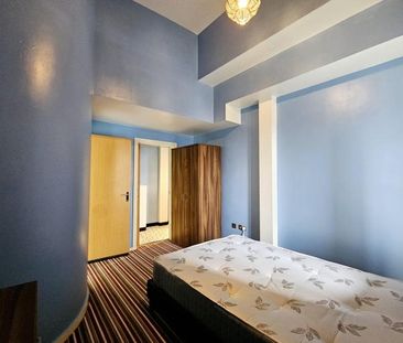 2 bedroom penthouse to rent - Photo 6