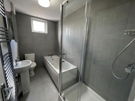 3 bedroom terraced house to rent - Photo 5